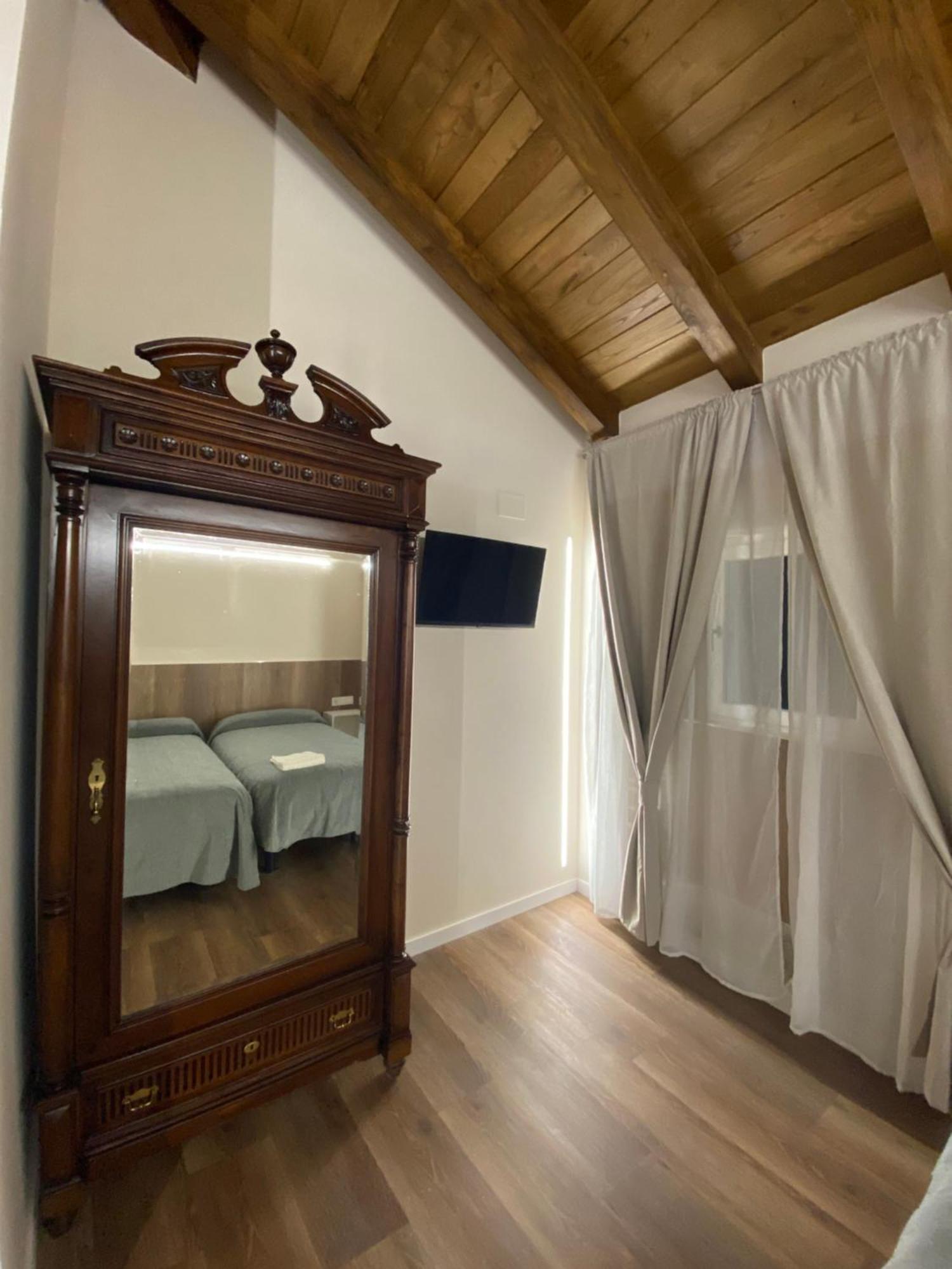 Dpcristal Centro Historico Hotel Sarria Luaran gambar